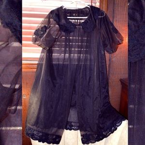 VINTAGE 1950's PEIGNOIR Chiffon Robe *PRICE DROP!*